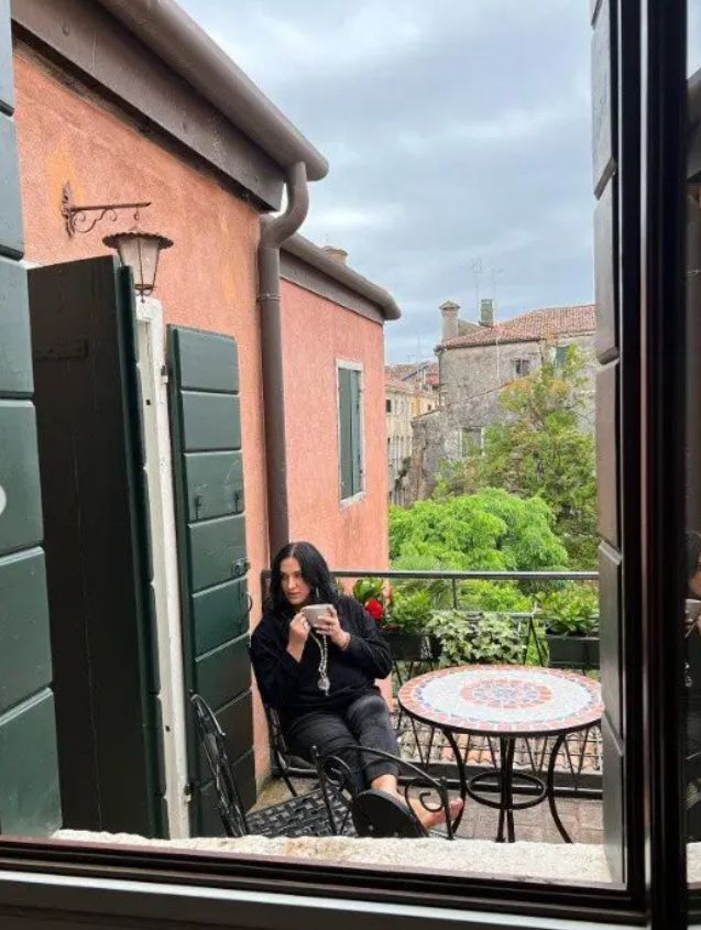 Relaks na tarasie w domu Kayah