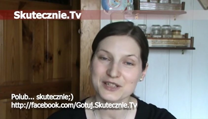 Letni przepis na mrożoną herbatę (WIDEO)