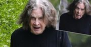 Chory Ozzy Osbourne przyłapany na spacerze. Bardzo smutny widok