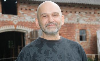 Nie miał nawet na pogrzeb matki. Oto w jakiej sytuacji jest obecnie