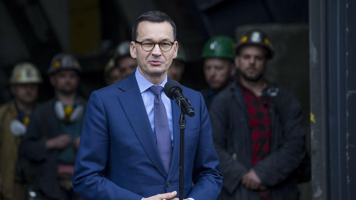 Mateusz Morawiecki zapowiedział, kiedy rusza dopłaty do węgla 