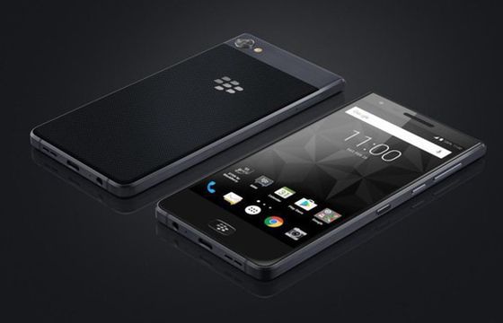 BlackBerry Motion z ekranem 5,5 cala, układem Snapdragon 625 i 4 GB pamięci RAM za 460 dolarów