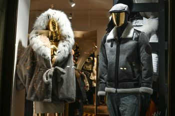 Szwajcaria ogłasza, że futro jest już passé. Historyczna decyzja może zmienić zasady gry w modzie