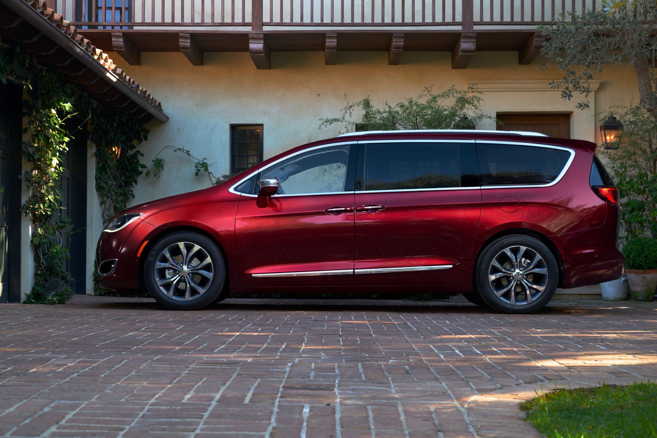 Chrysler Pacifica 
