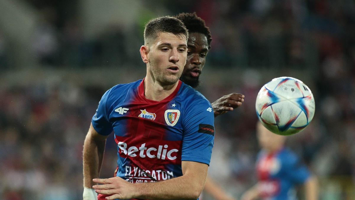 WP SportoweFakty / Tomasz Kudala / Na zdjęciu: Alberto Toril (na pierwszym planie)