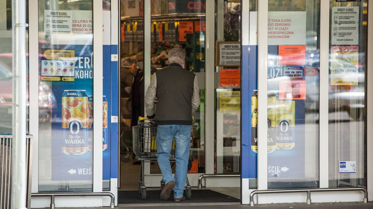 Zakaz handlu nie w najbliższą niedzielę. Przed Wielkanocą rząd pozwoli zrobić zakupy