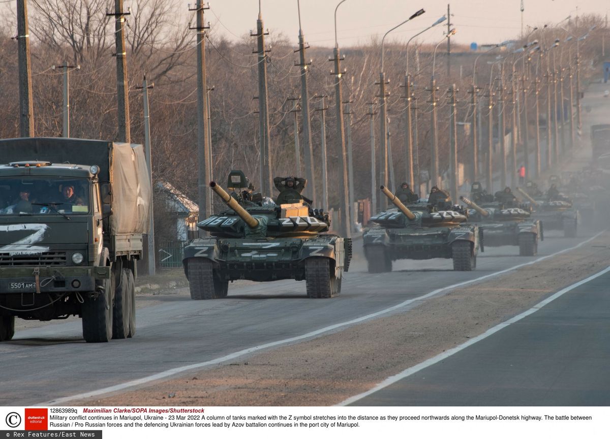 Wojna w Ukrainie. Na zdjęciu: rosyjskie czołgi w pobliżu Mariupola 
