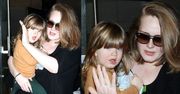 Adele z synkiem na lotnisku! (ZDJĘCIA)