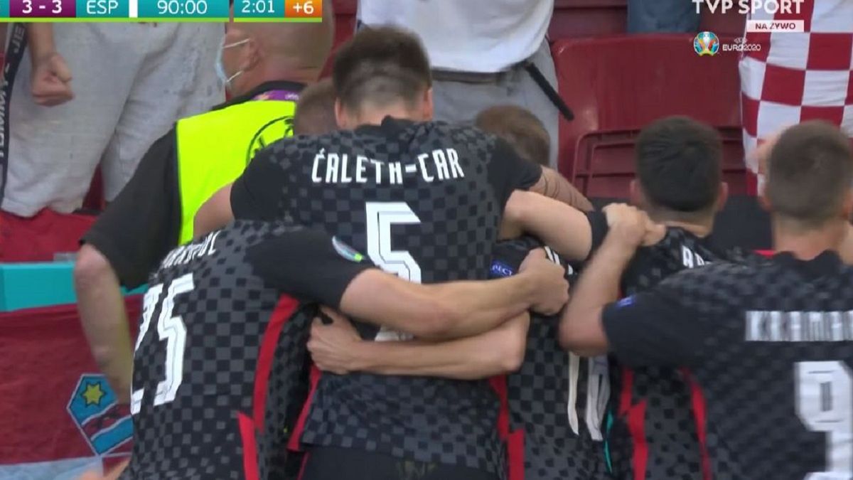 Radość Chorwacji po bramce na 3:3 w meczu z Hiszpanią