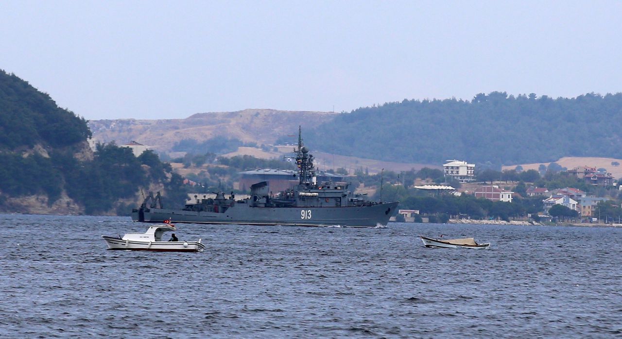 Ukrainian navy sinks 50-year-old Russian minesweeper 'Kowrovets'