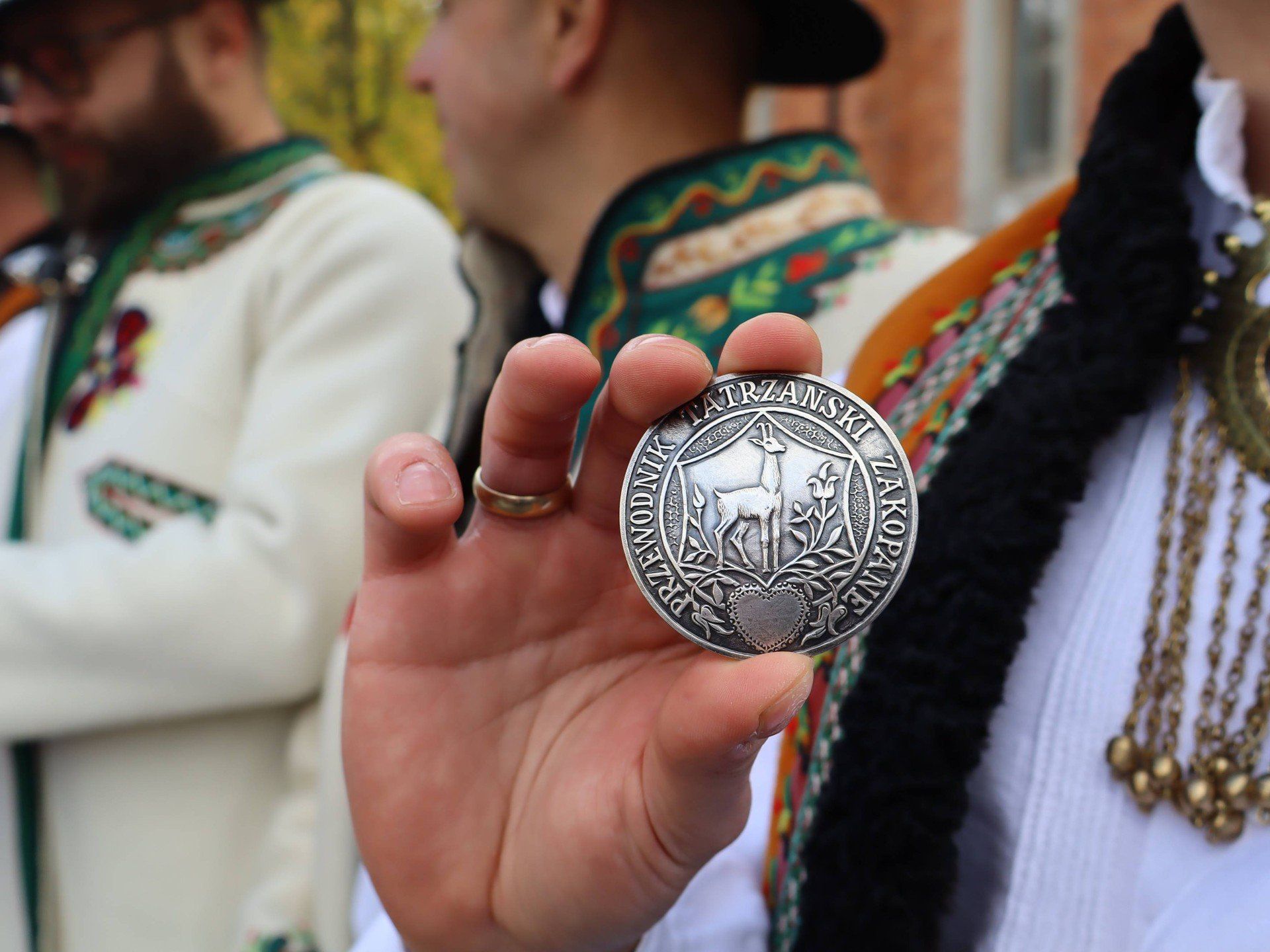 Pasowanie nowych przewodników tatrzańskich w Zakopanem