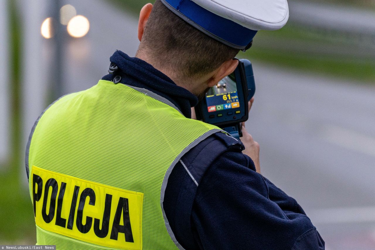 Od czwartku na drogach będzie więcej patroli policyjnych
