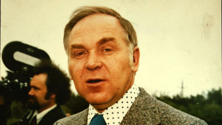 Jan Ciszewski, komentator sportowy na zdjęciu z domowego archiwum jego córki Joanny