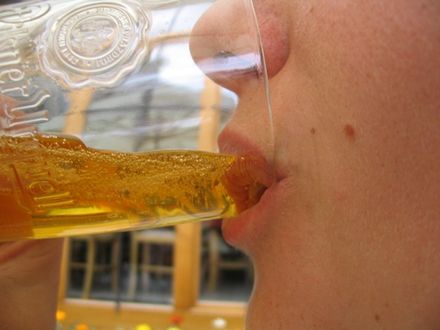 Alkohol prowokuje raka - również piersi