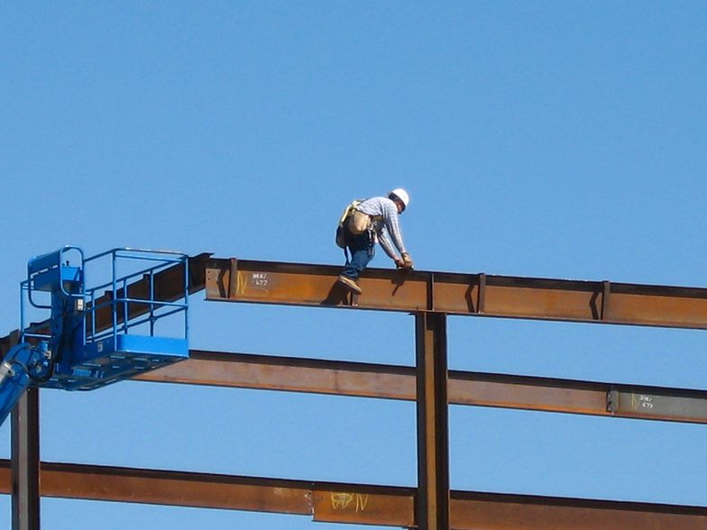 Zarobki w Polsce. Jedna trzecia firm planuje podnosić pensje