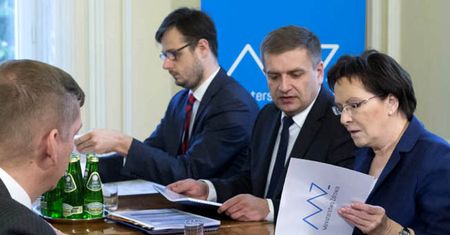 PiS "zmartwiony zaginięciem" Ewy Kopacz