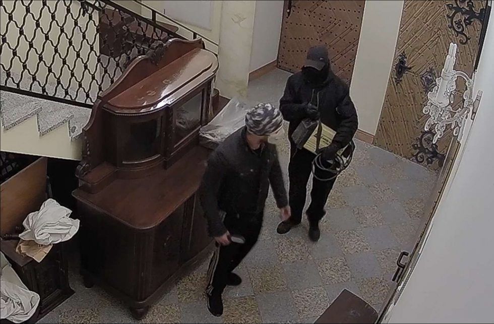 Wleń. Kryminał w pałacu. Złodzieje uciekli, ale utrwalili się na filmie
