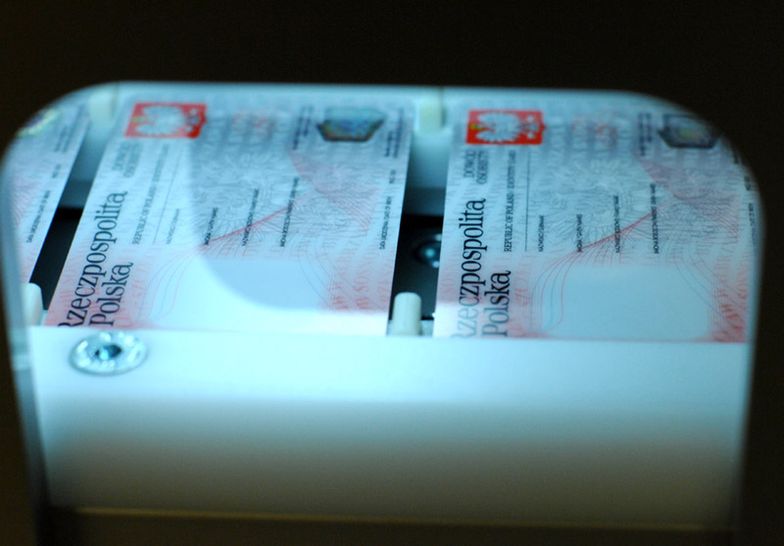 Kopiowanie dowodu osobistego do umów z telekomami bezprawne