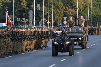 Warszawa: Próba generalna Wielkiej Defilady Sił Zbrojnych RP
