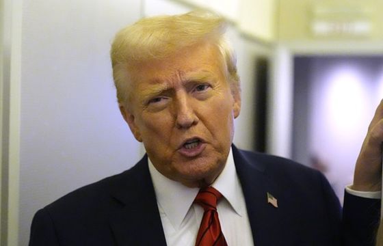 Efekt Motyla przez Trumpa. "Czarny poniedziałek" dla mediów lokalnych w Polsce