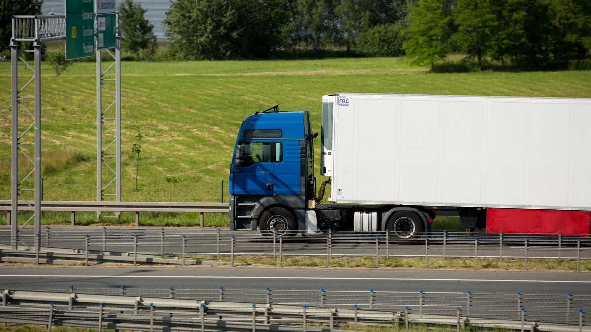 Pół miloona osób żyje w Polsce z transportu międzynarodowego