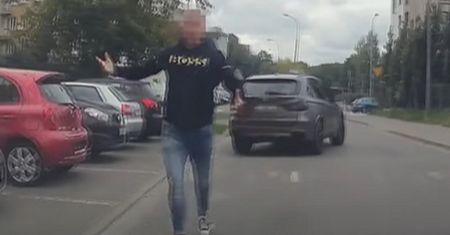 Nagranie z Poznania. Trafił na agresora, tak sobie z nim poradził