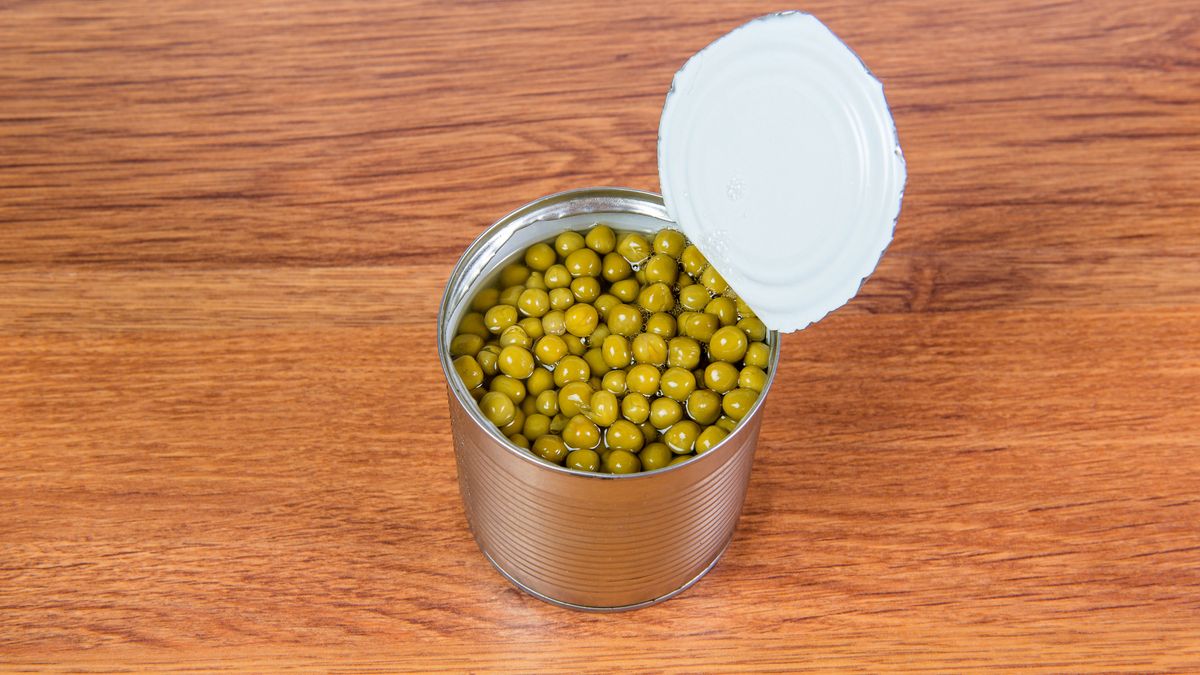 Zielony groszek w puszce (produkt i płyn)