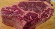 Surowy antrykot wołowy (mięso i tłuszcz, II klasa mięsa)