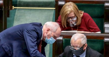 Jest najnowszy sondaż. PiS traci większość. Rośnie nowa siła