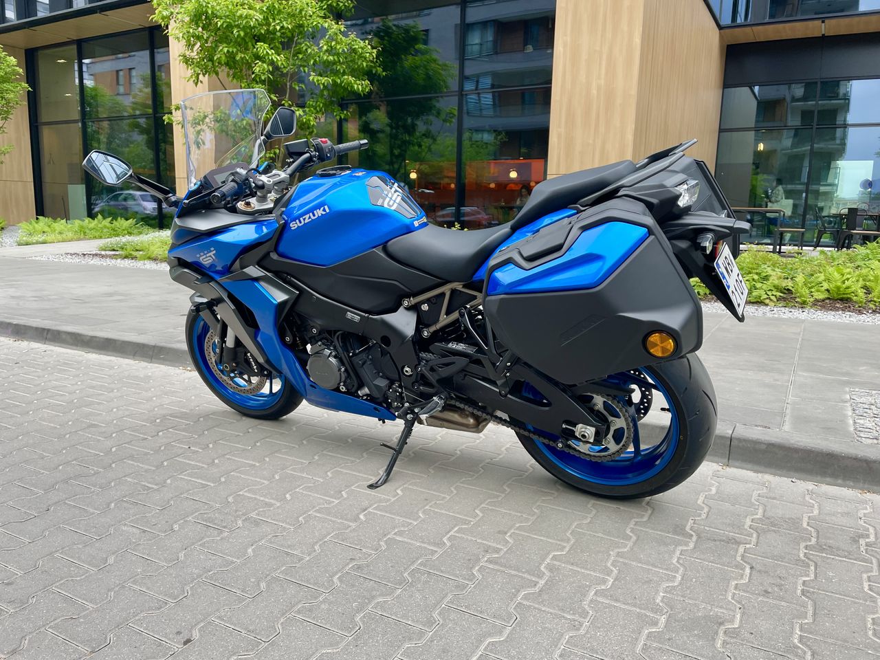 Test: Suzuki GSX-S1000GT – uniwersalny żołnierz