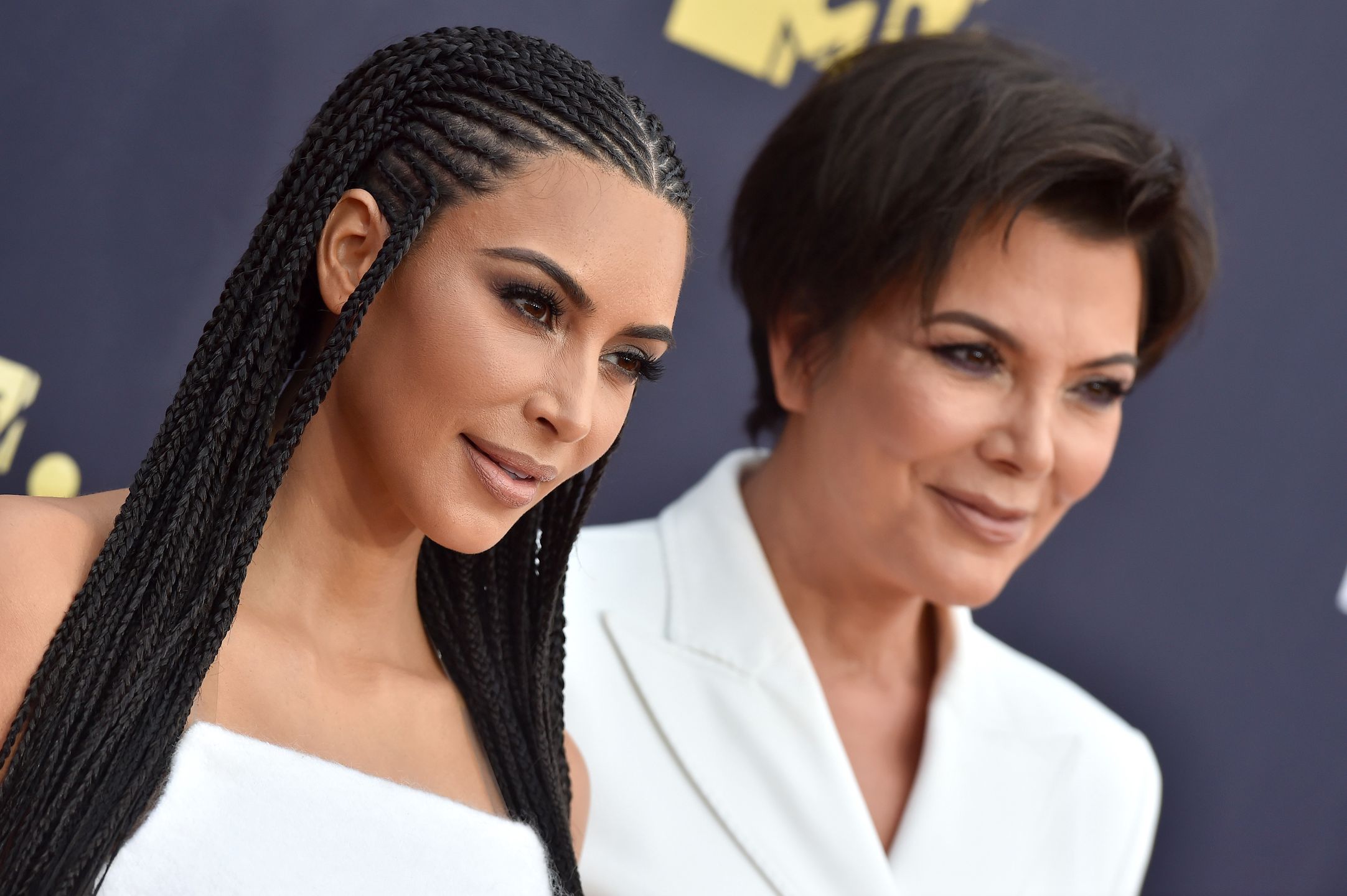  Kim Kardashian i Kris Jenner