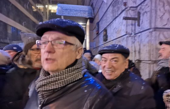 Towarzystwo Dziennikarskie podzielone ws. ataku na Ogórek. Czuchnowski, Blumsztajn i Ordyński wśród protestujących przed TVP Info