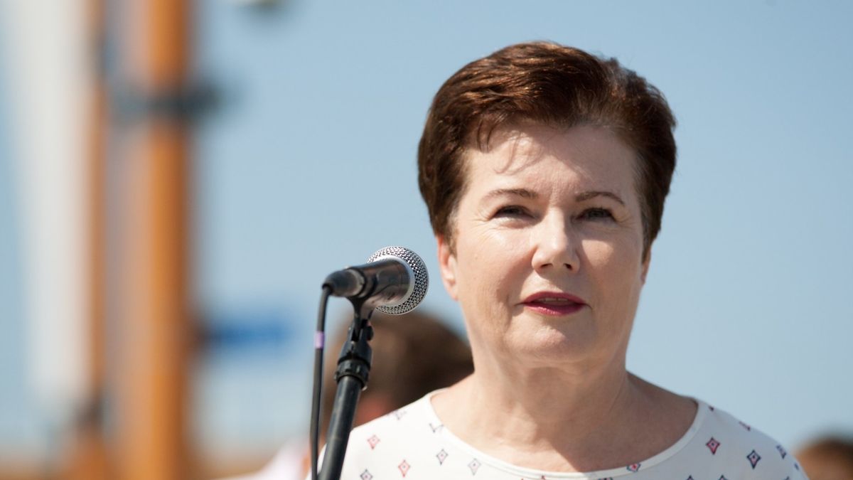 Prezydent Warszawy nadal nie stawia się przed komisją reprywatyzacyjną. A ta nadal wlepia jej grzywny