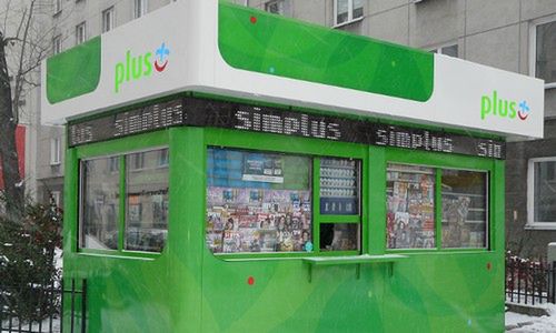 Zielone kioski Plusa w 25 miastach Polski