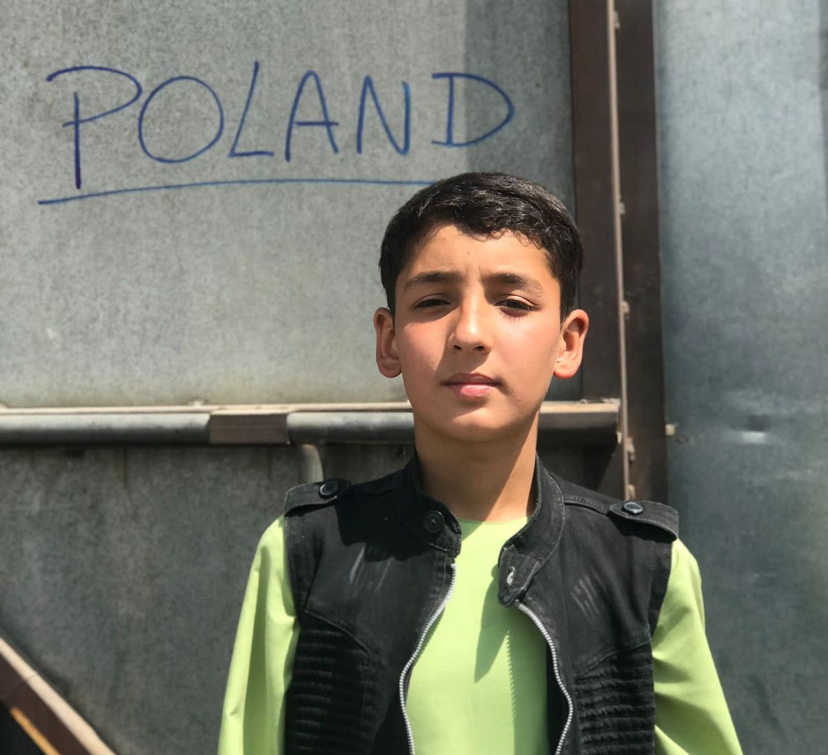 Fawad zgubił rodziców podczas ewakuacji z Afganistanu. Potrzebna pomoc 