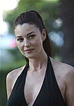 Monica Bellucci tragikomicznym szpiegiem?