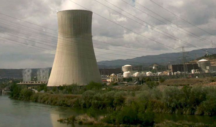 Awaria w elektrowni atomowej w Katalonii. Nie żyje strażak