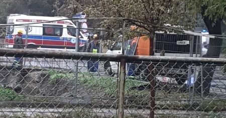 Lublin. Ciało mężczyzny w wykopie przy ul. Betonowej. Na miejscu pracują policjanci