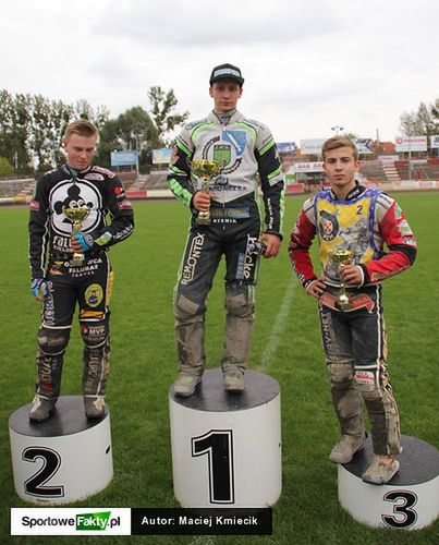 Podium turniejów zaplecza kadry juniorów w Ostrowie. Od lewej: Alex Zgardziński, Kacper Woryna i Adrian Gała