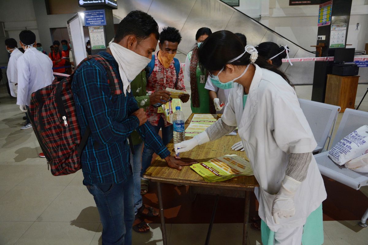 Koronawirus w Indiach. 1,3 mld ludzi zamkniętych w domach