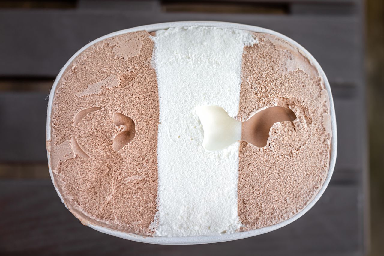 Prosty sposób na mocno zmrożone lody
