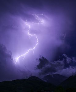 Radar burz. Nad Polskę nadciągają nawałnice i burze z gradem