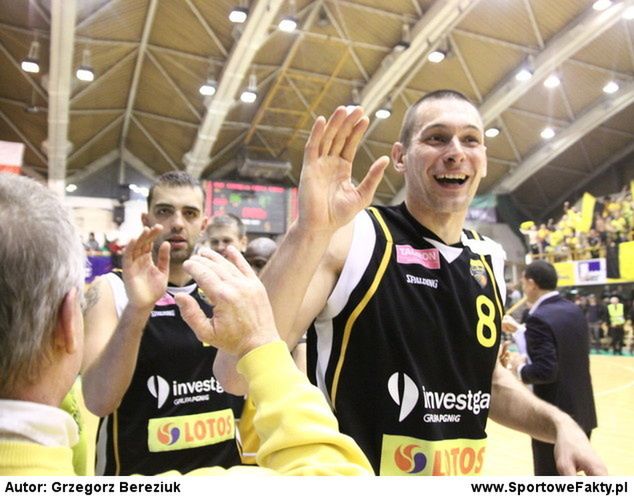 Filip Dylewicz nie będzie już cieszył się razem z Marcinem Stefańskim z wygranych Trefla Sopot