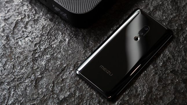 Meizu Zero - smartfon bez żadnych złączy