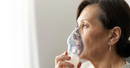 Inhalator dla dorosłych - jak wybrać, wskazania, przeciwwskazania