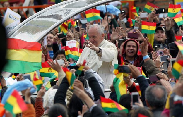 Papież w Boliwii. Franciszek: nie można odrzucać tych, którzy nie produkują