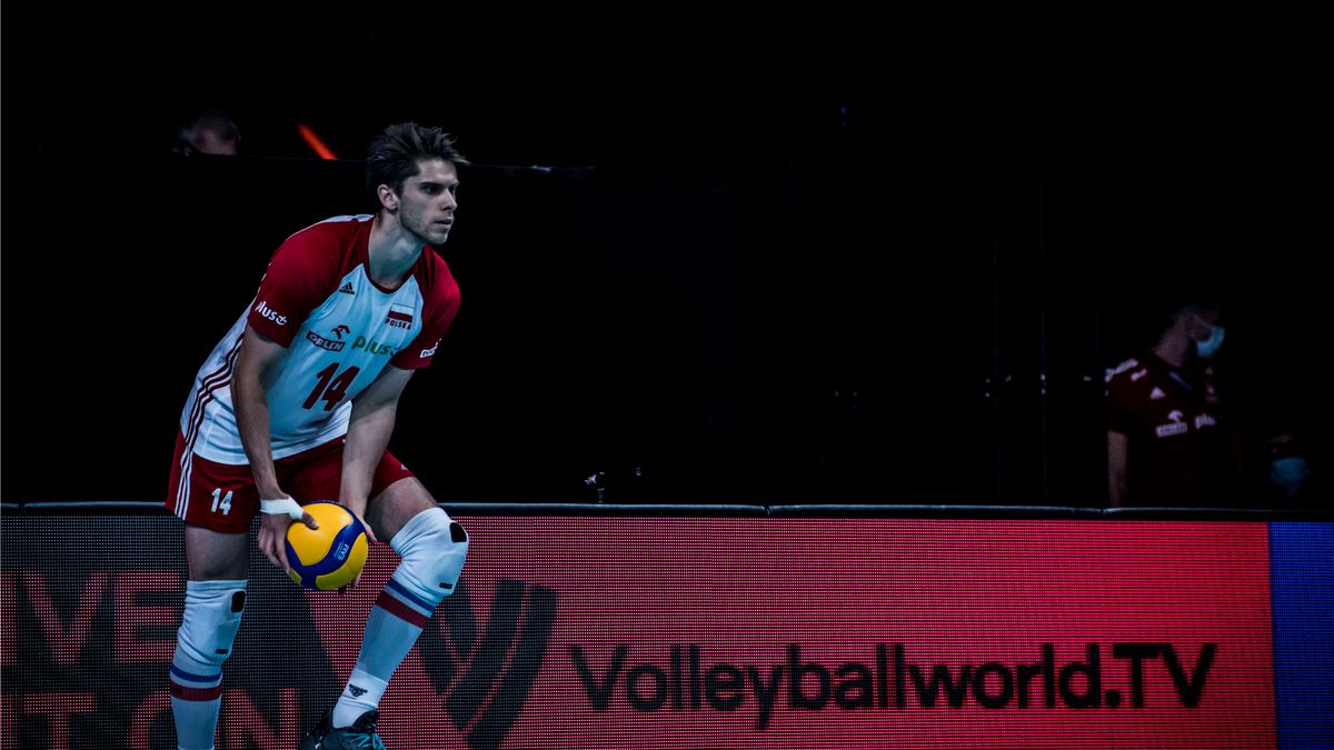 Materiały prasowe / FIVB / Na zdjęciu: Aleksander Sliwka w meczu z Iranem