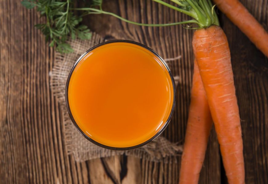 Zdrowy sok marchewkowy polecany jest od najmłodszych lat