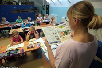 Związkowcy alarmują: pracę straci 8,9 tys. nauczycieli. MEN ripostuje: jest 14 tys. ofert