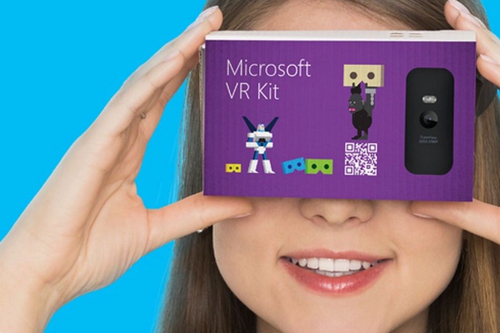 Karton, nożyczki i Lumie, czyli Microsoft wkrótce pokaże swe gogle VR dla ubogich
